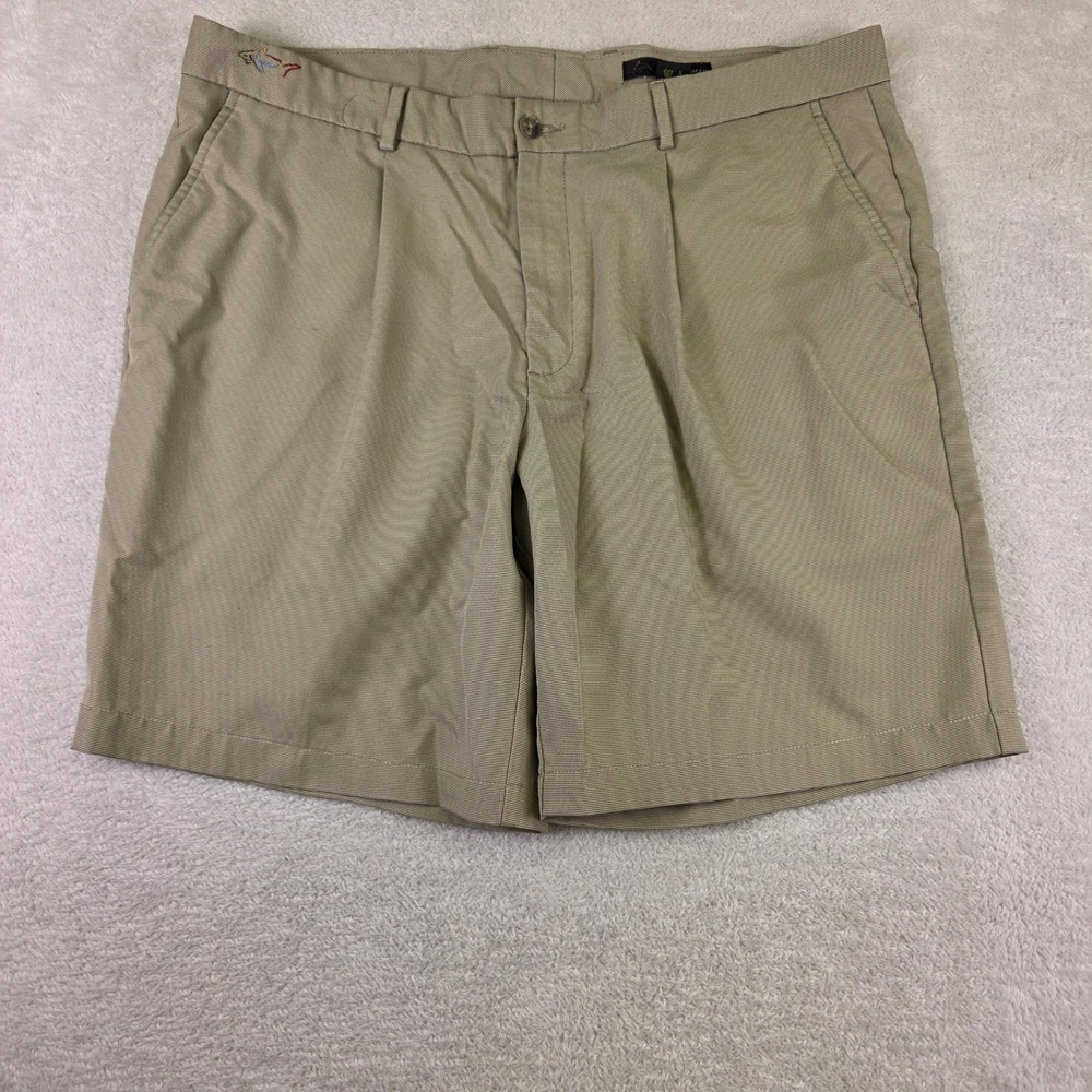 Greg Norman Shark Mens Pleated Golf Shorts Khaki Tan W38 Performance 4123